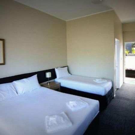 Motel 80 Auckland Eksteriør billede