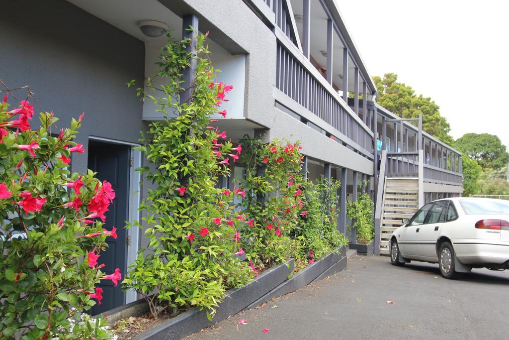 Motel 80 Auckland Eksteriør billede